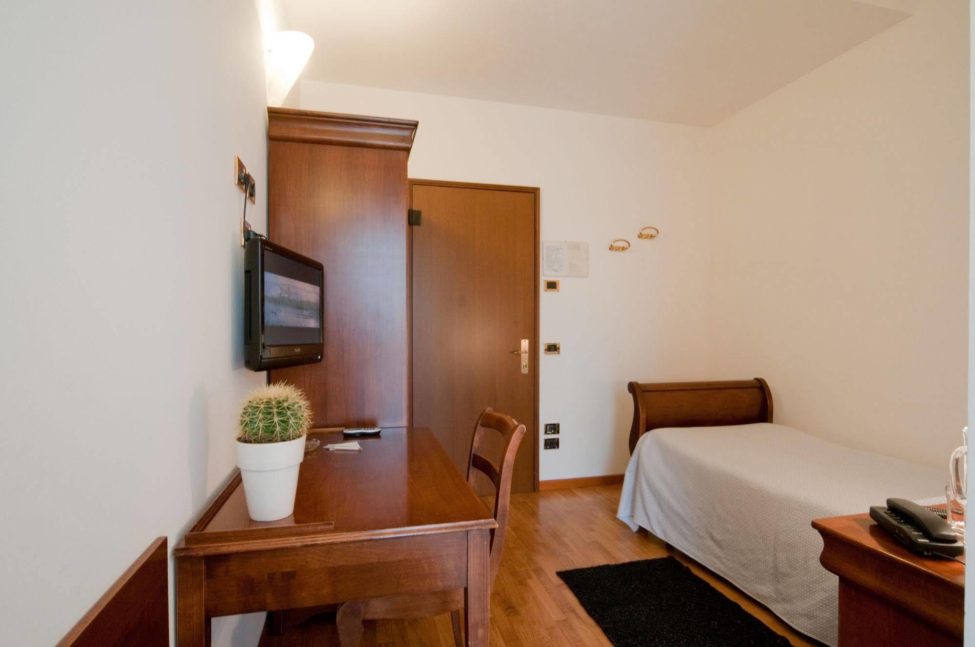 Hotel Belvedere Thiene Exterior photo